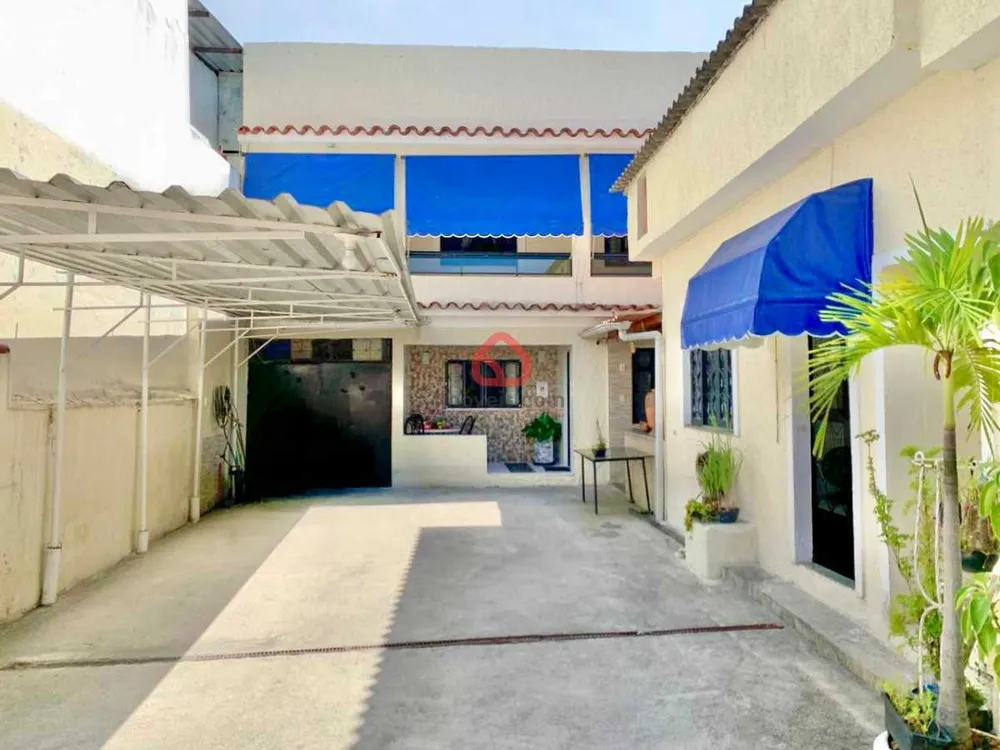 Casa, 3 quartos, 225 m² - Foto 1