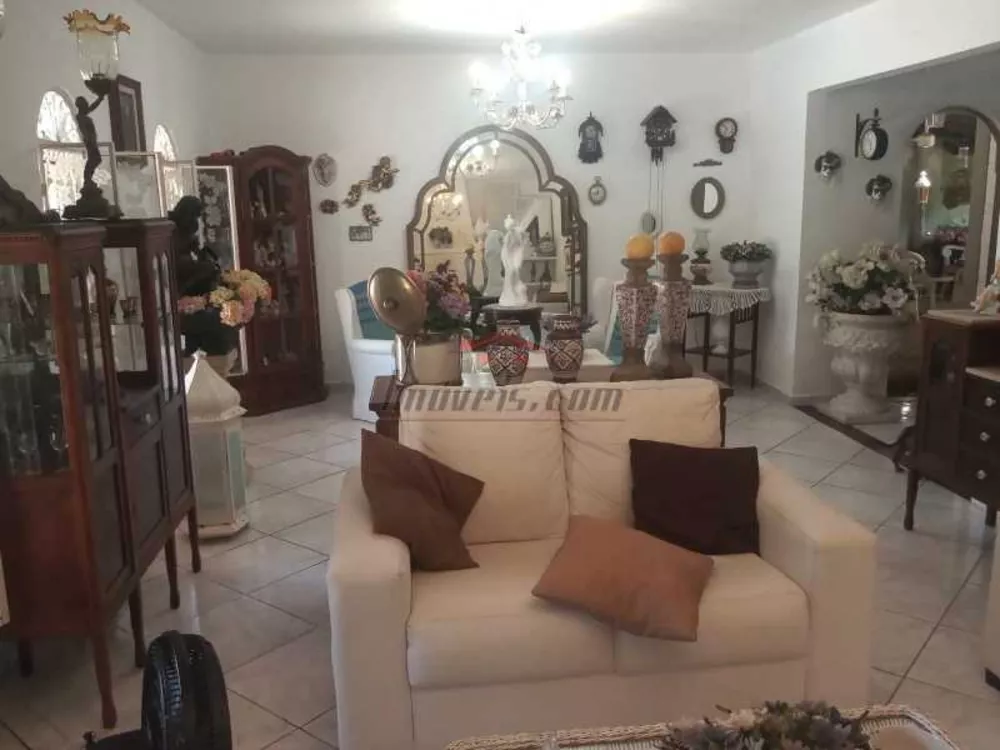 Casa de Condomínio à venda com 4 quartos, 359m² - Foto 1