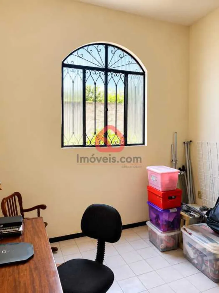 Casa, 4 quartos, 218 m² - Foto 8