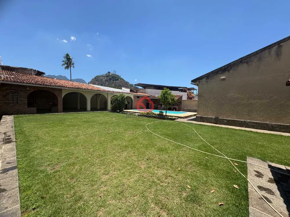 Casa, 4 quartos, 250 m² - Foto 11