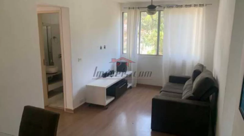 Apartamento à venda com 2 quartos, 58m² - Foto 2