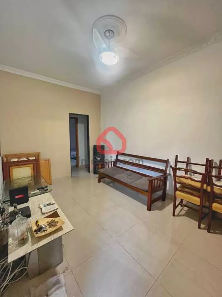 Casa, 3 quartos, 255 m² - Foto 2