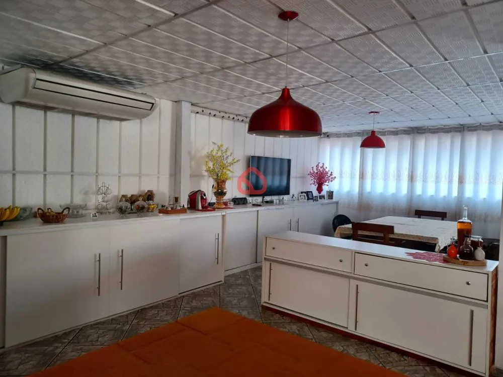 Casa, 3 quartos, 200 m² - Foto 14