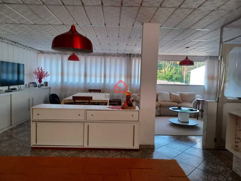 Casa, 3 quartos, 200 m² - Foto 9