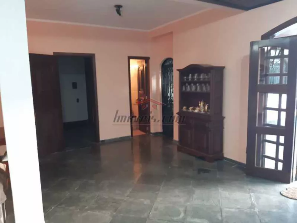 Casa de Condomínio à venda com 5 quartos, 480m² - Foto 3