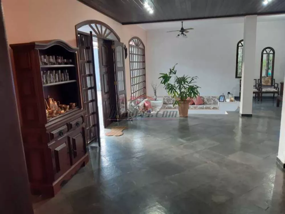 Casa de Condomínio à venda com 5 quartos, 480m² - Foto 4