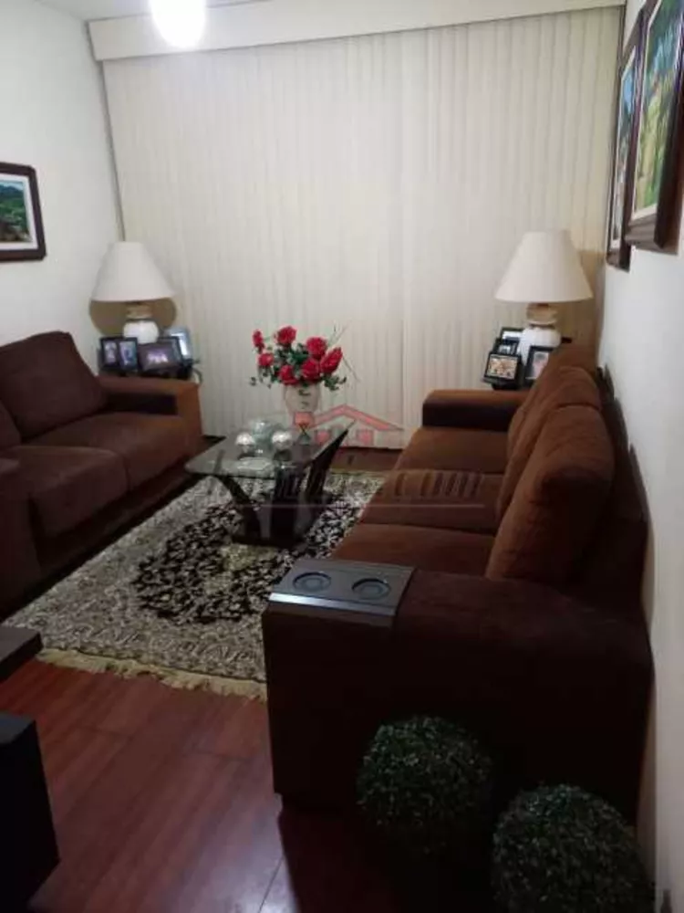 Apartamento à venda com 3 quartos, 70m² - Foto 2