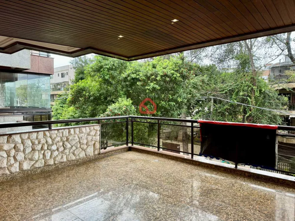 Apartamento, 3 quartos, 185 m² - Foto 1