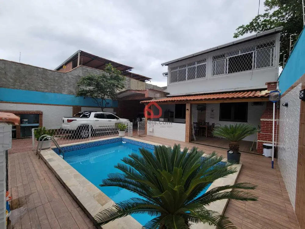 Casa, 6 quartos, 360 m² - Foto 2