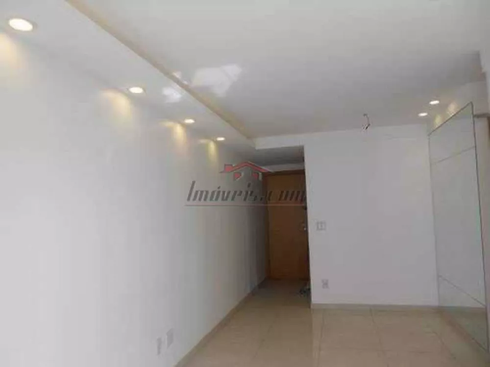 Apartamento à venda com 3 quartos, 72m² - Foto 3