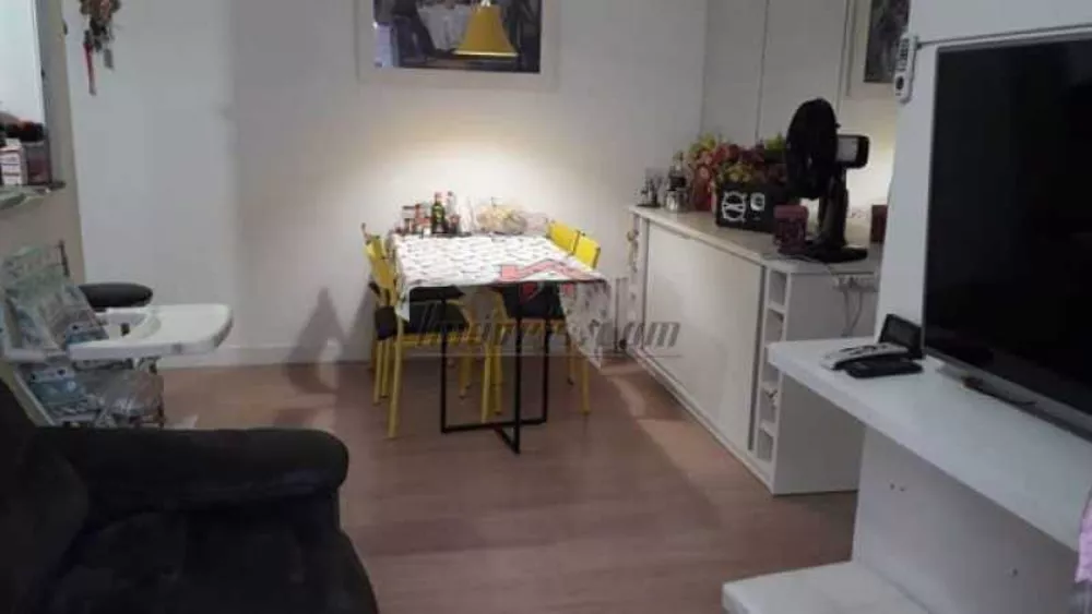 Apartamento à venda com 3 quartos, 60m² - Foto 2