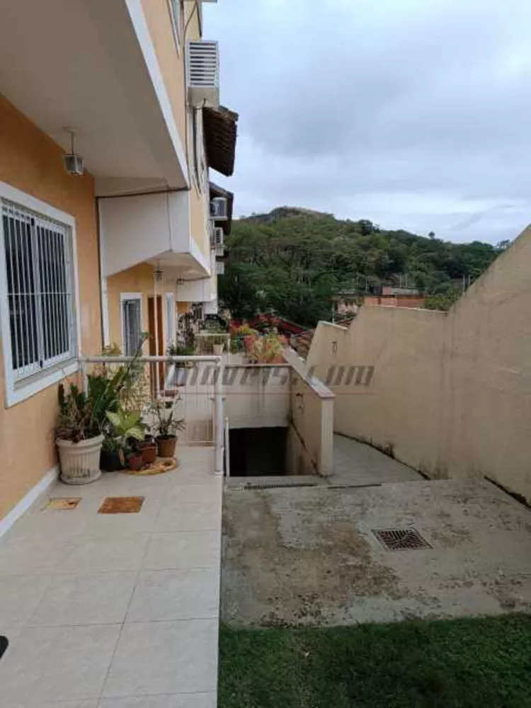 Casa de Condomínio à venda com 3 quartos, 110m² - Foto 1