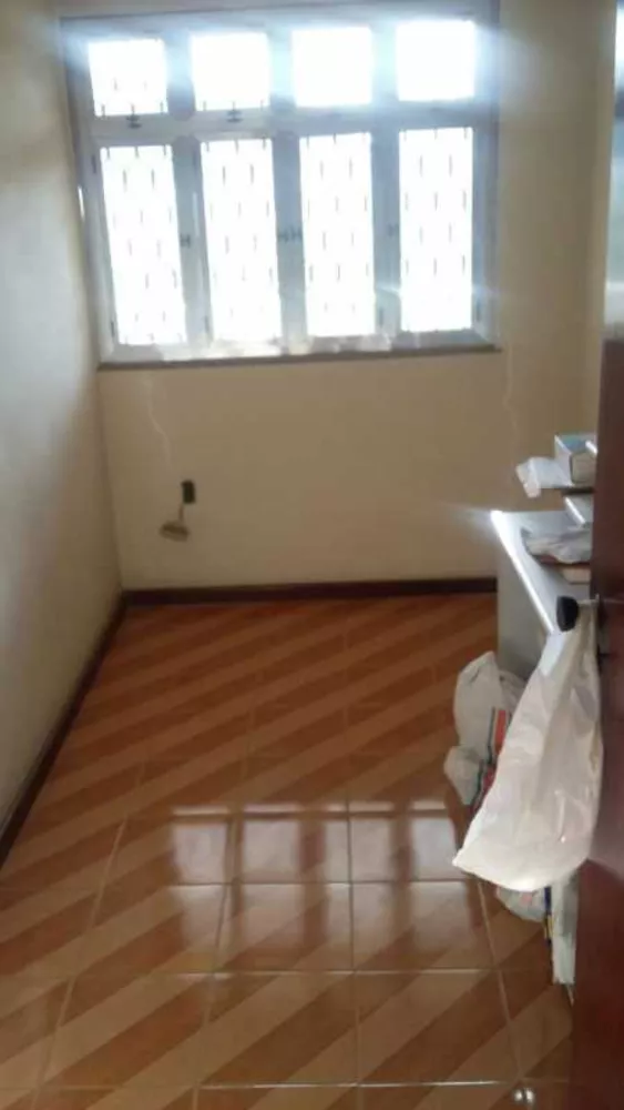 Casa de Condomínio à venda com 3 quartos, 371m² - Foto 3