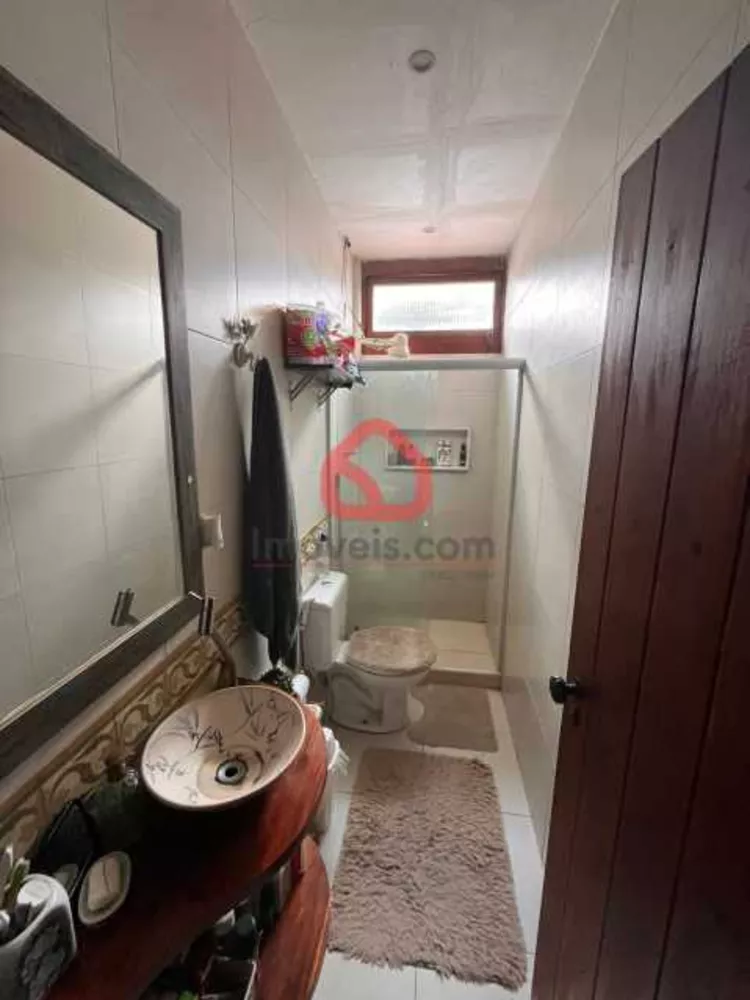 Casa, 3 quartos, 216 m² - Foto 11