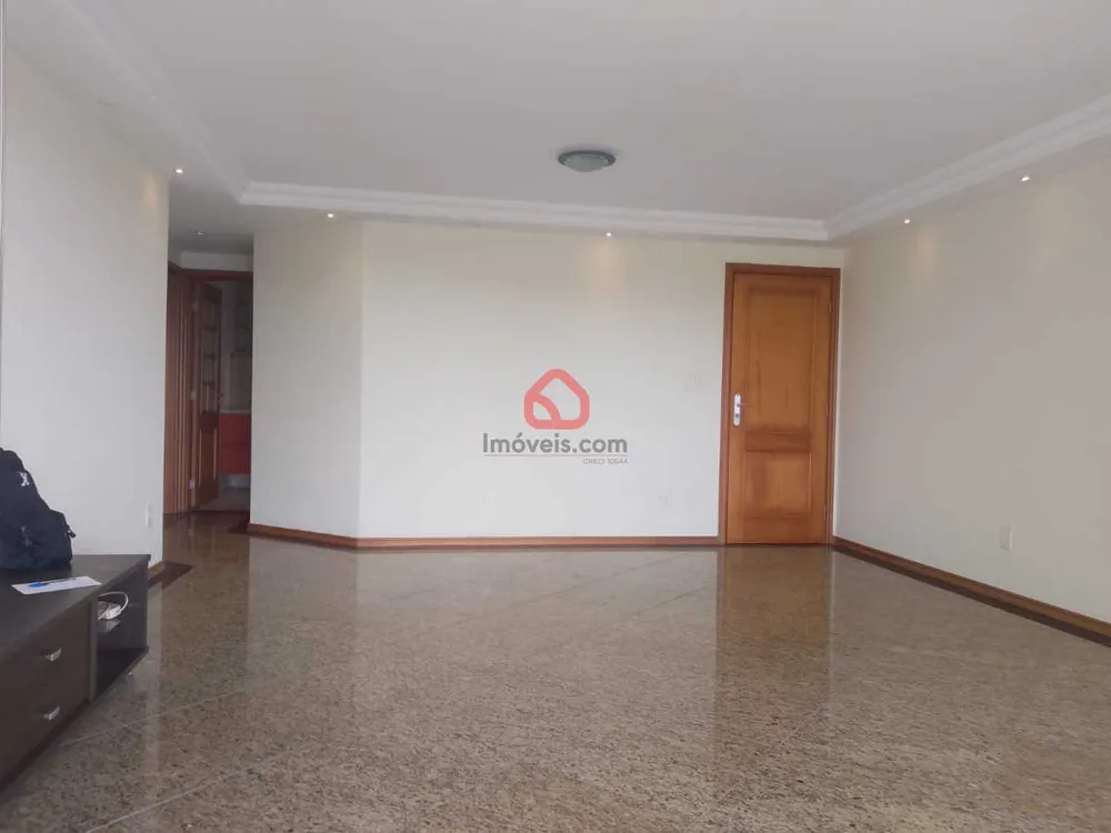Apartamento, 3 quartos, 140 m² - Foto 1