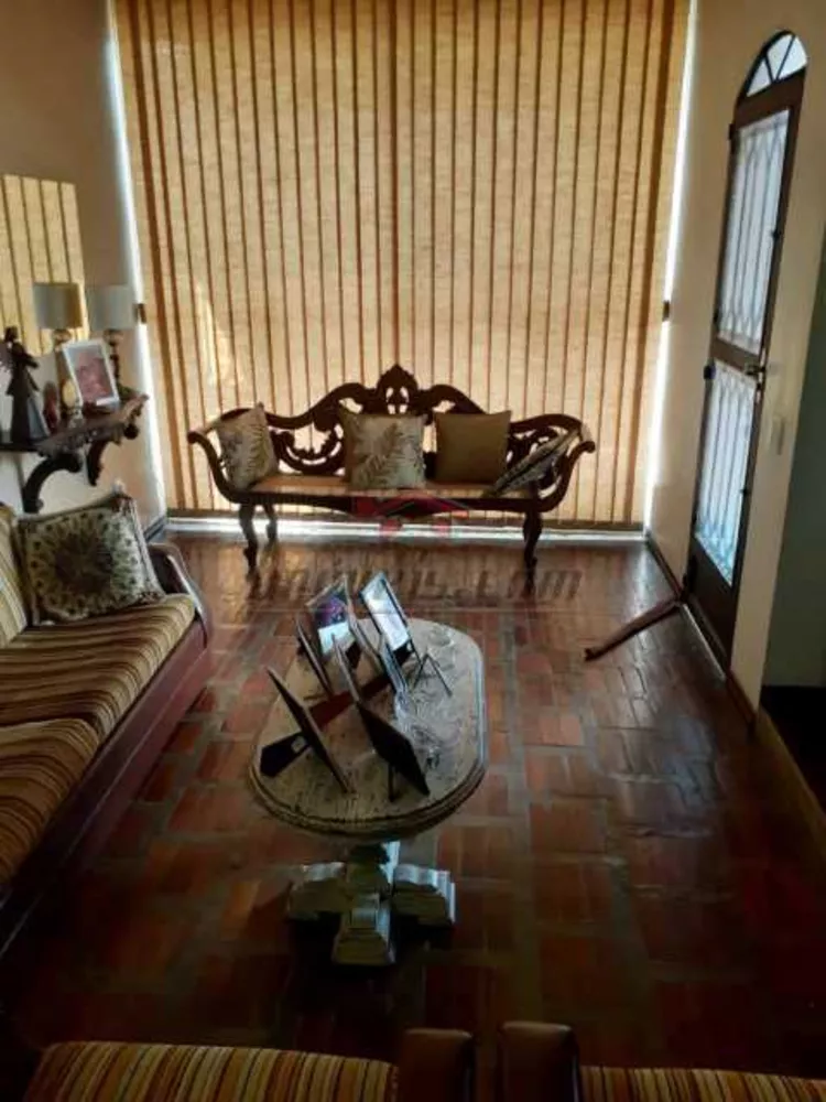 Casa, 3 quartos, 210 m² - Foto 10
