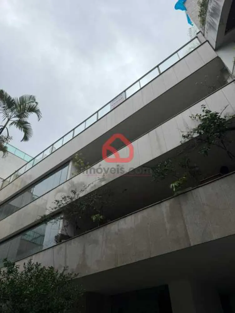 Apartamento, 3 quartos, 300 m² - Foto 1