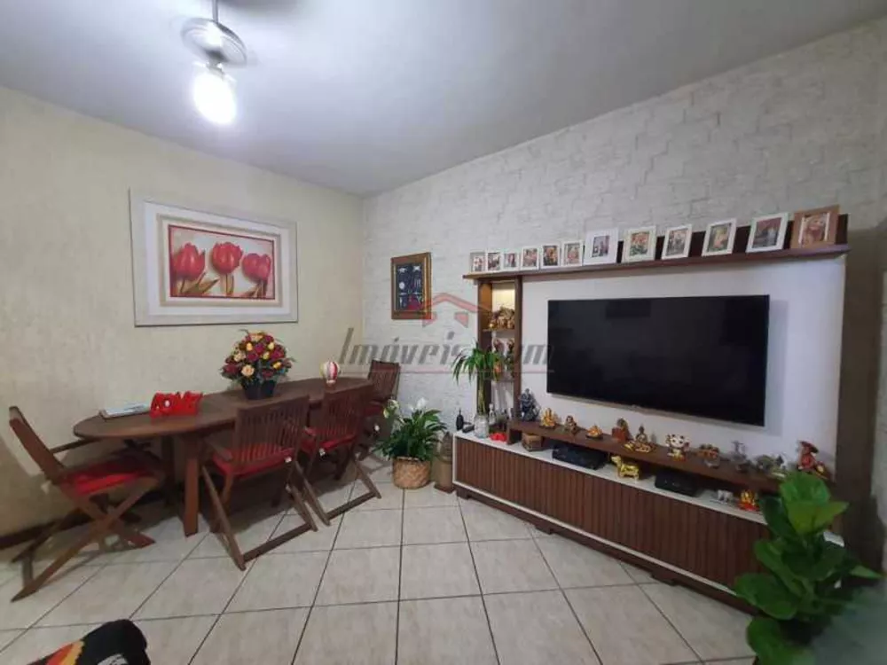 Casa à venda com 2 quartos, 360m² - Foto 4