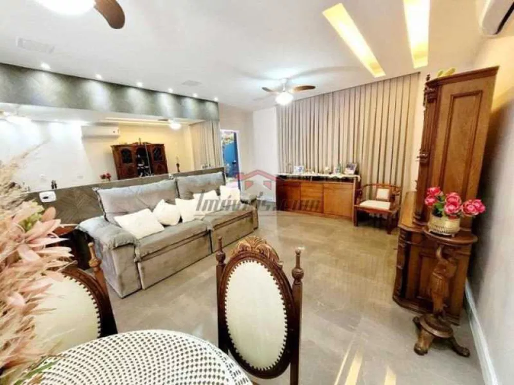 Casa, 4 quartos, 165 m² - Foto 1