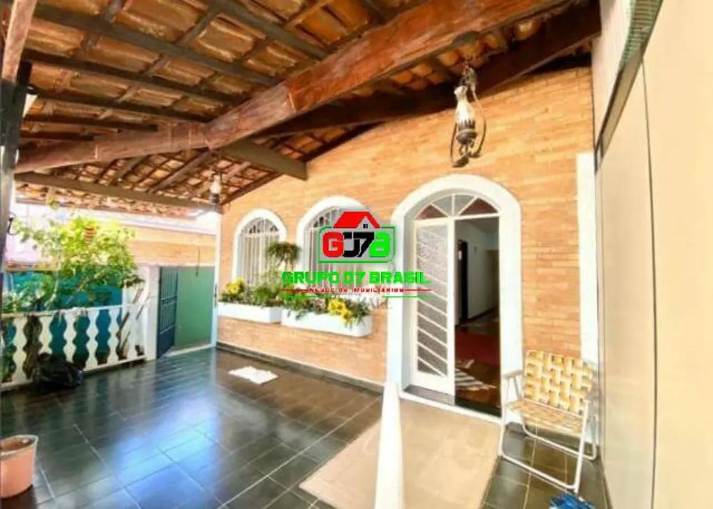 Casa, 3 quartos, 190 m² - Foto 1