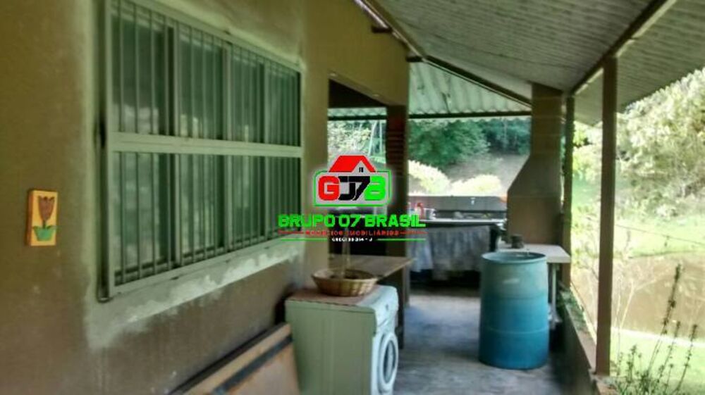 Chácara à venda com 3 quartos, 1m² - Foto 2