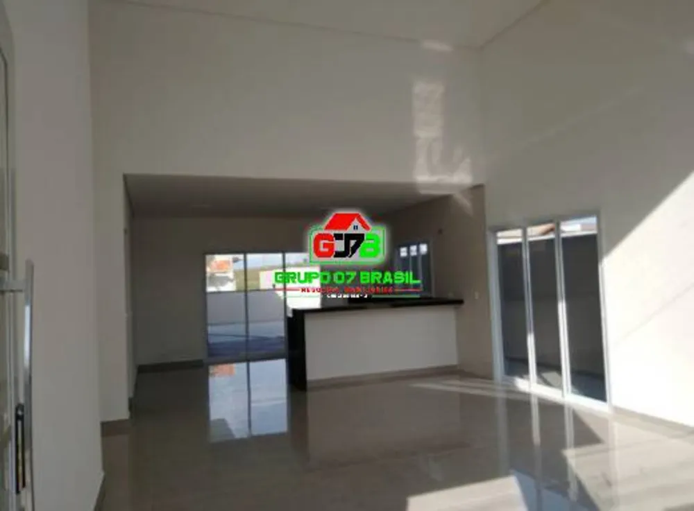 Casa, 3 quartos, 250 m² - Foto 1