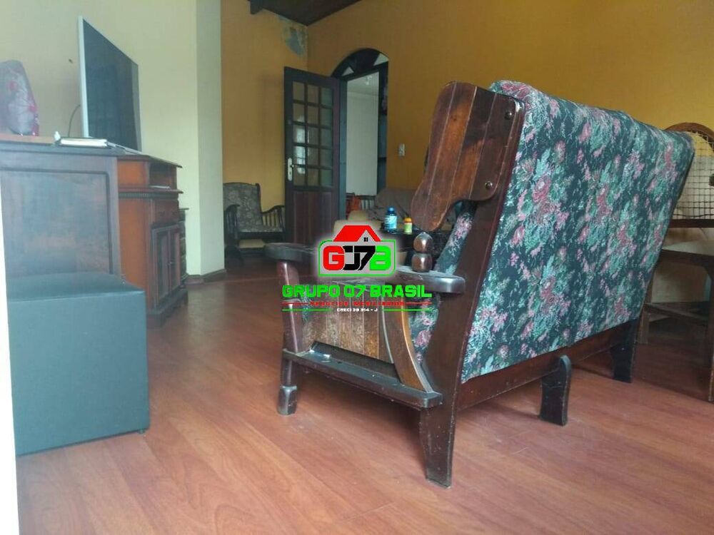 Fazenda à venda com 3 quartos, 640m² - Foto 2