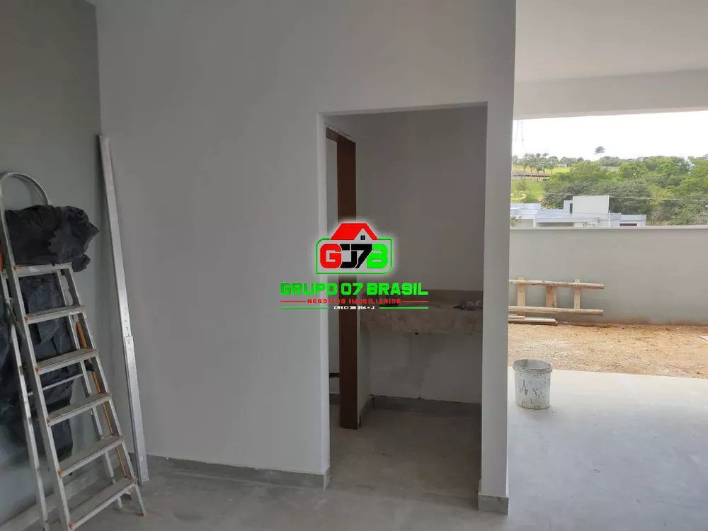 Casa à venda com 3 quartos, 329m² - Foto 4