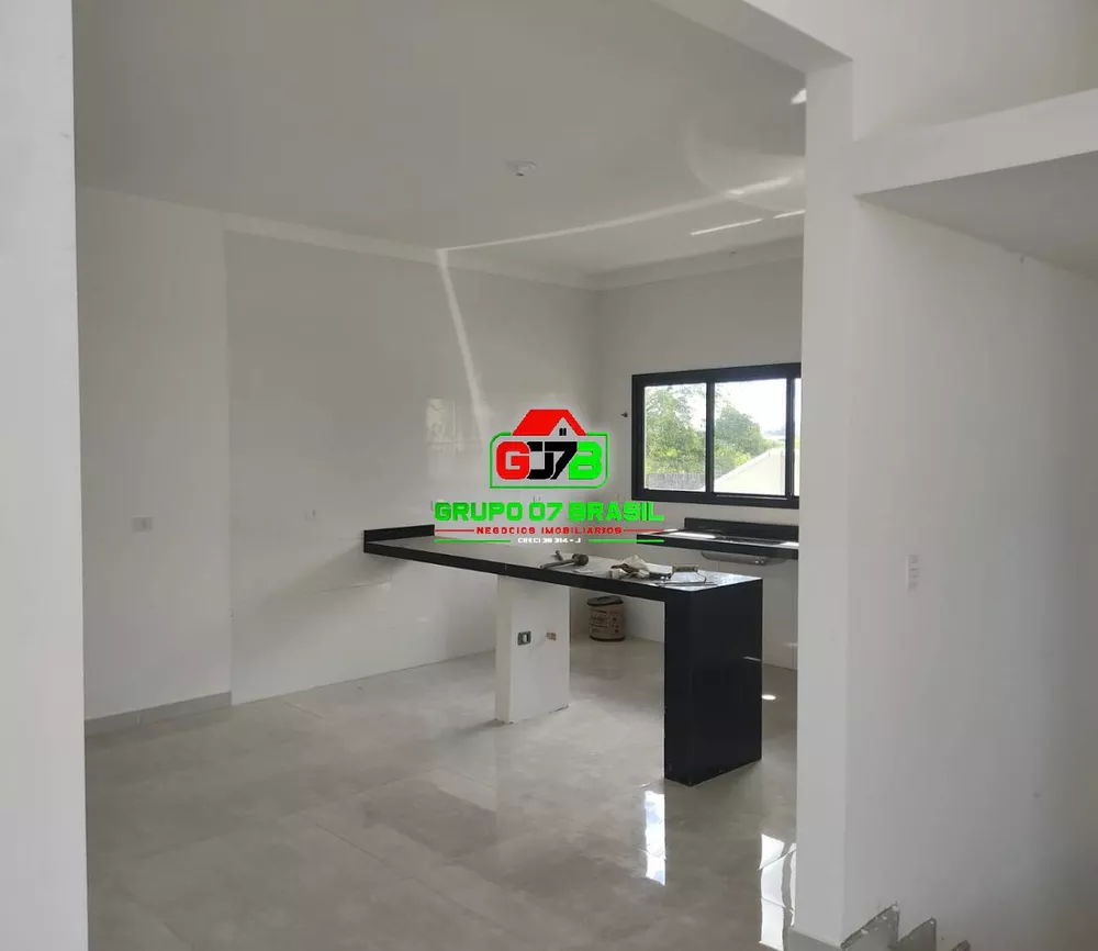 Casa à venda com 3 quartos, 329m² - Foto 3