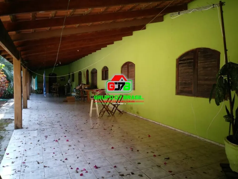 Chácara, 3 quartos, 3700 m² - Foto 1
