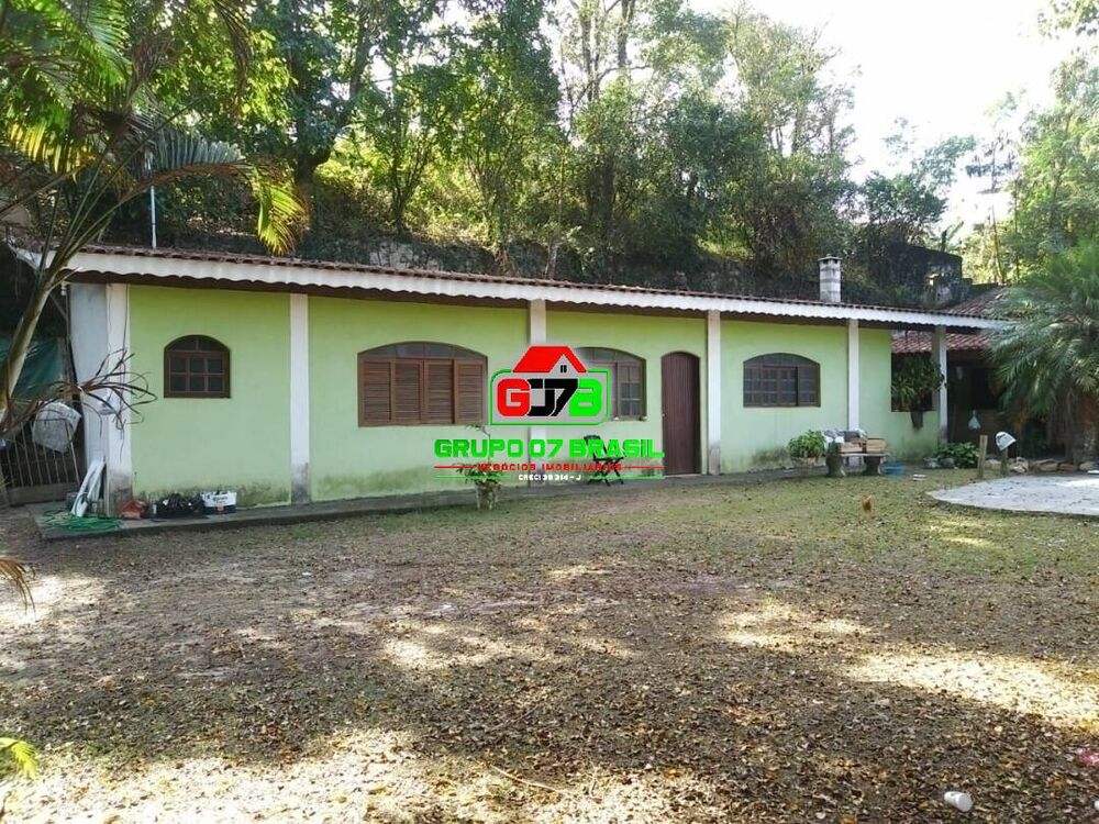 Chácara, 3 quartos, 3700 m² - Foto 1