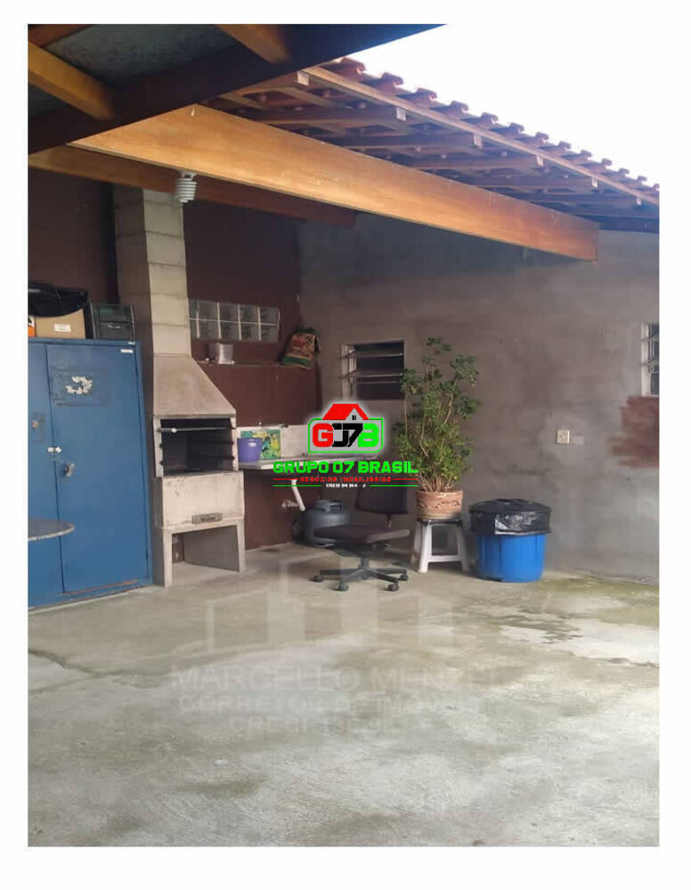Casa à venda com 2 quartos, 100m² - Foto 3