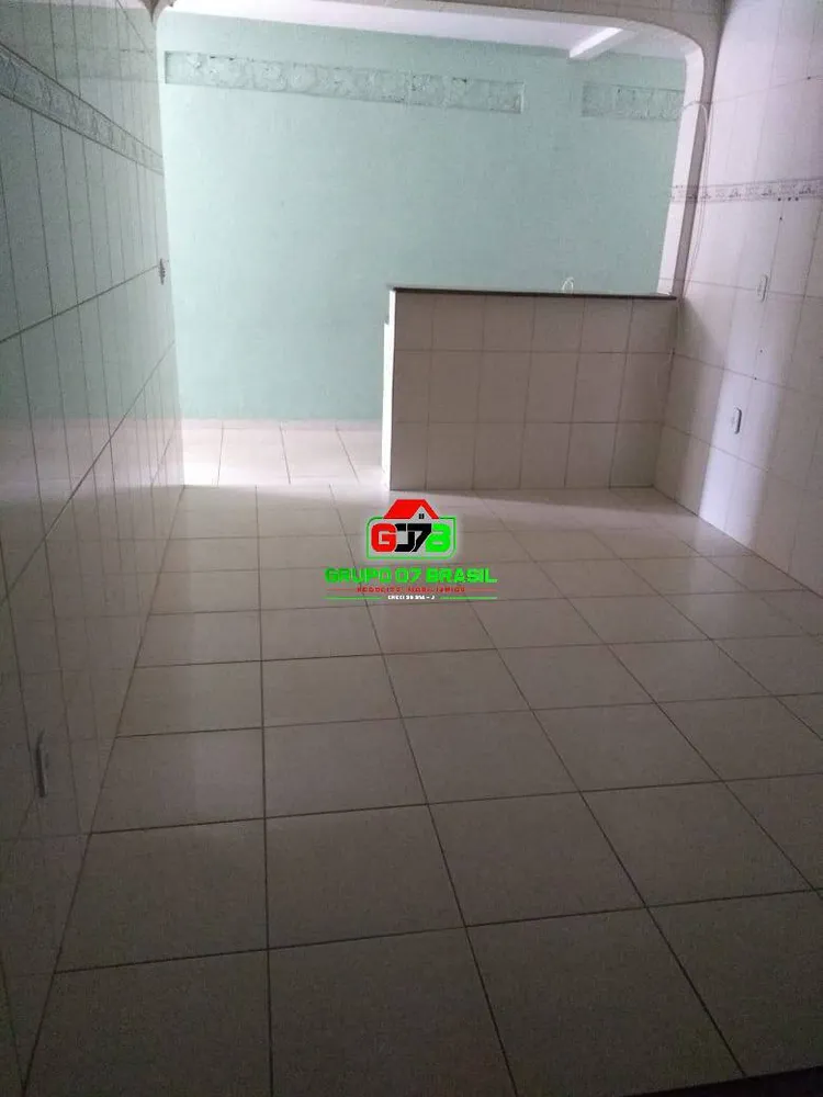 Sobrado, 6 quartos, 200 m² - Foto 2