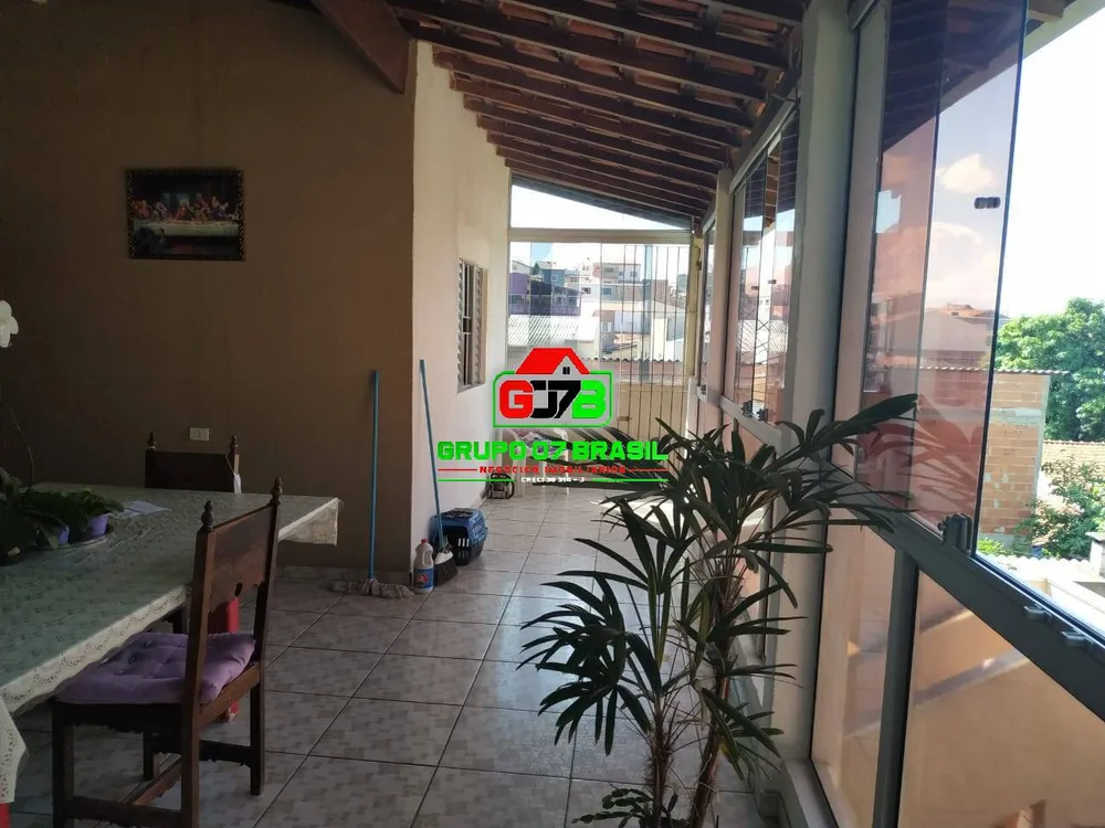 Casa, 5 quartos, 250 m² - Foto 1