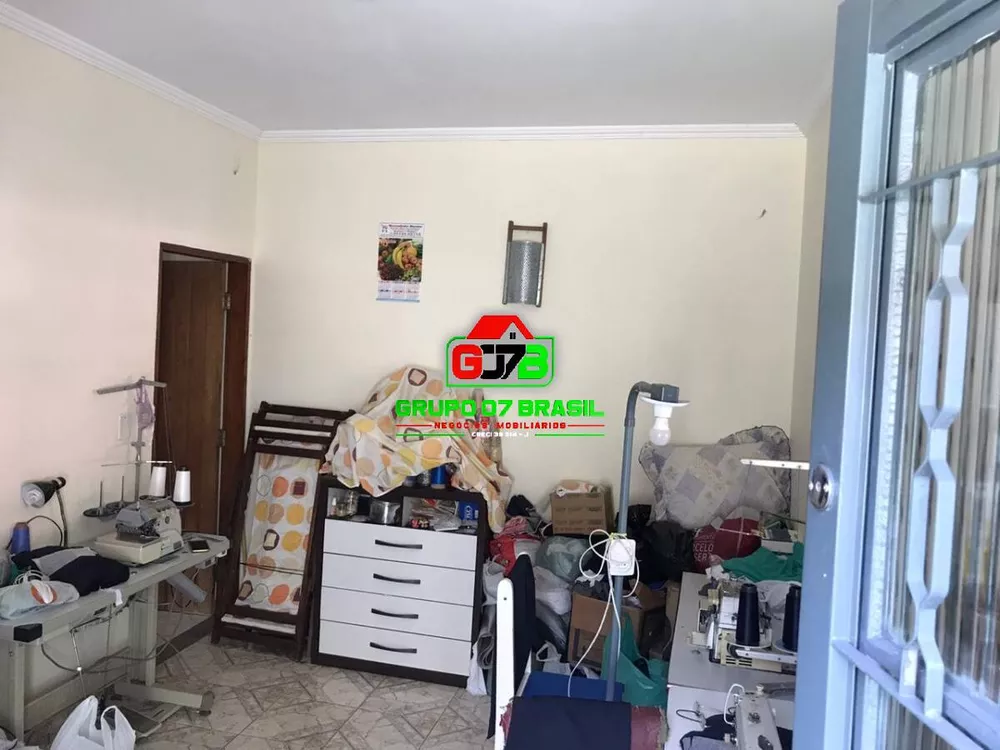 Casa à venda com 1 quarto, 50m² - Foto 2