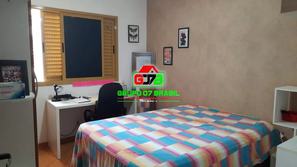 Apartamento para alugar com 3 quartos, 111m² - Foto 19