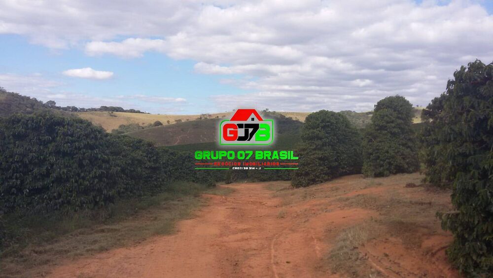 Fazenda à venda com 3 quartos, 200m² - Foto 2
