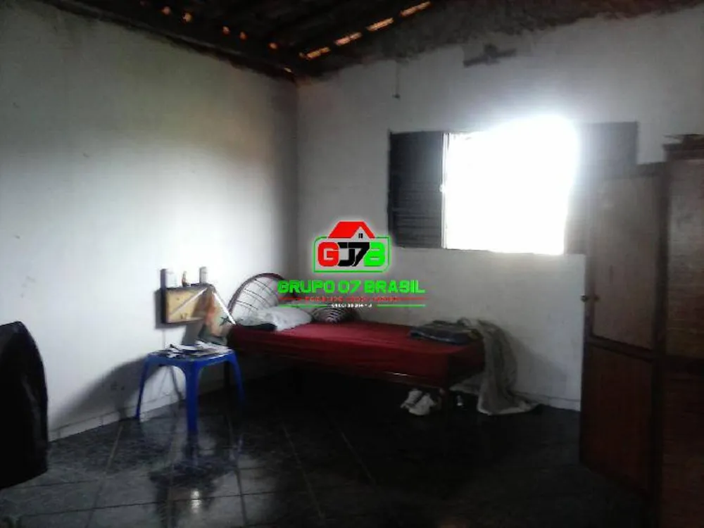 Casa, 4 quartos, 214 m² - Foto 1