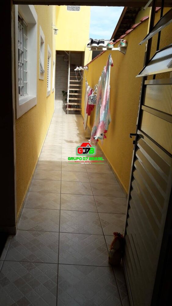 Casa, 2 quartos, 136 m² - Foto 1