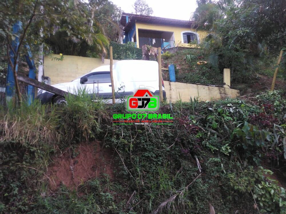 Chácara à venda com 2 quartos, 70m² - Foto 1