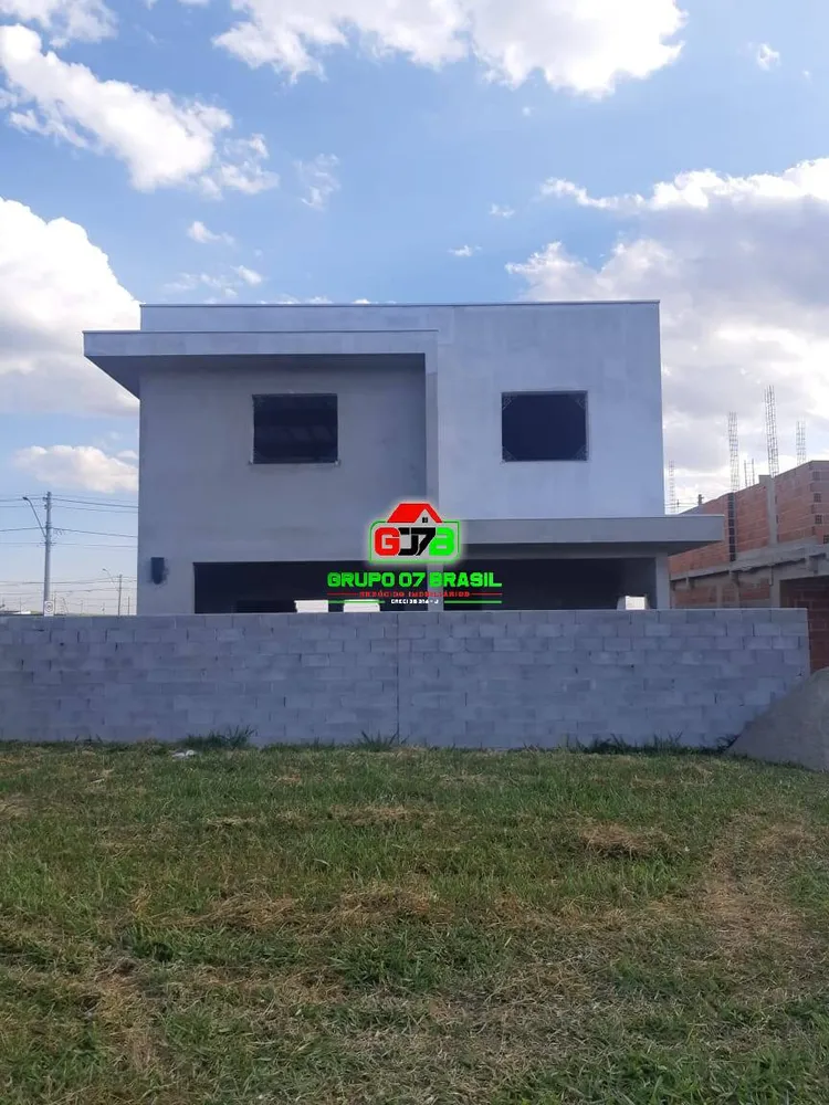 Casa, 4 quartos, 269 m² - Foto 1