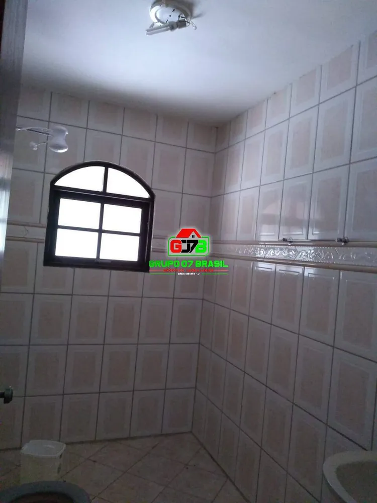 Chácara, 2 quartos, 1167 m² - Foto 1