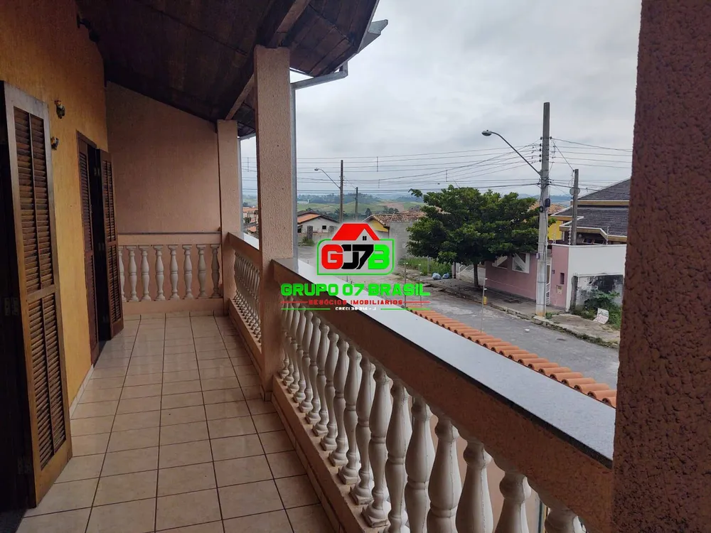 Sobrado, 3 quartos, 196 m² - Foto 1