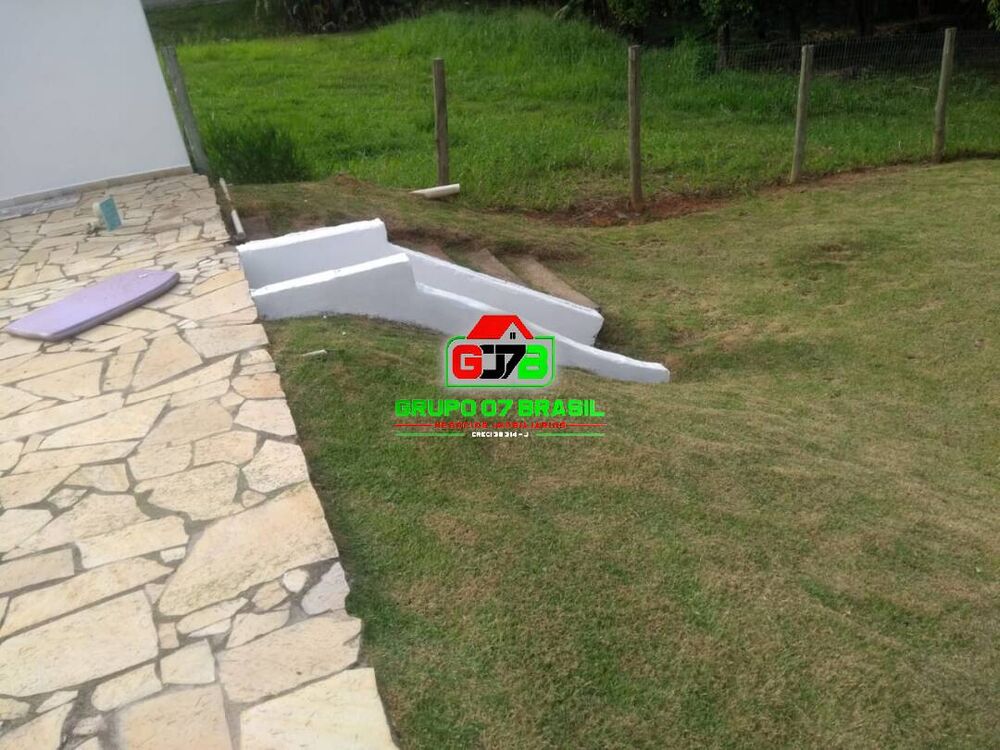 Casa de Condomínio à venda com 3 quartos, 300m² - Foto 3