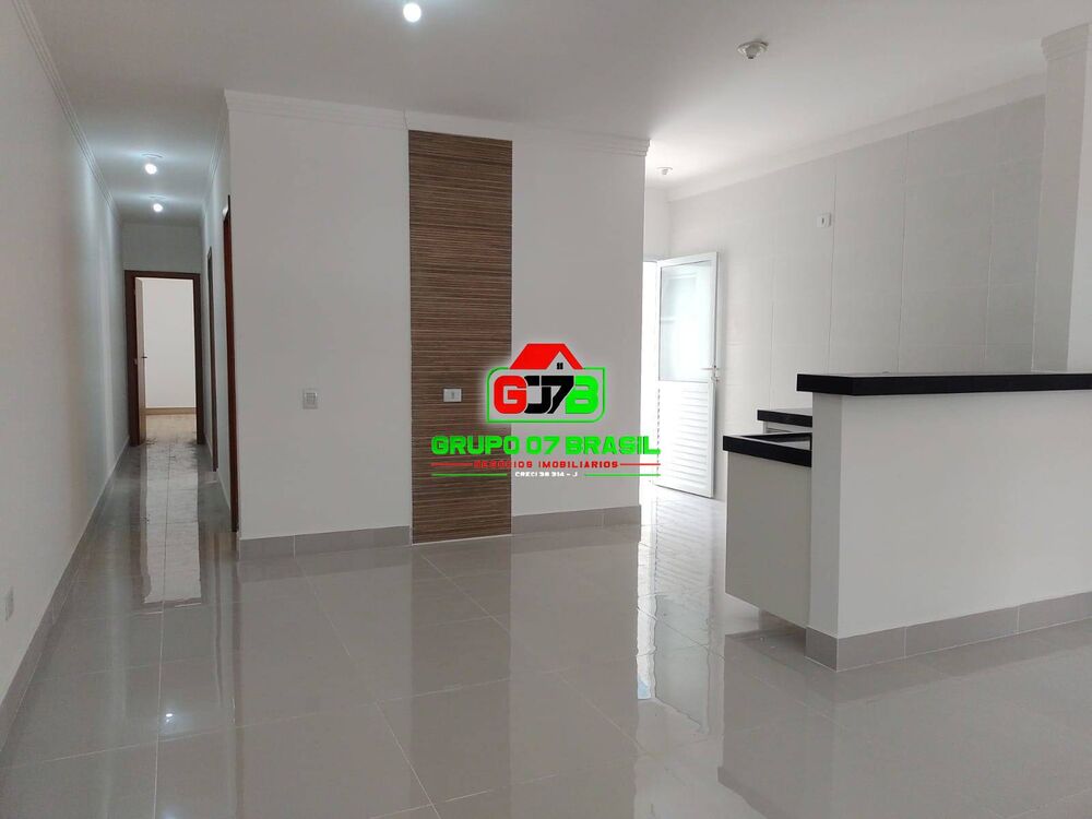 Casa à venda com 2 quartos, 100m² - Foto 2
