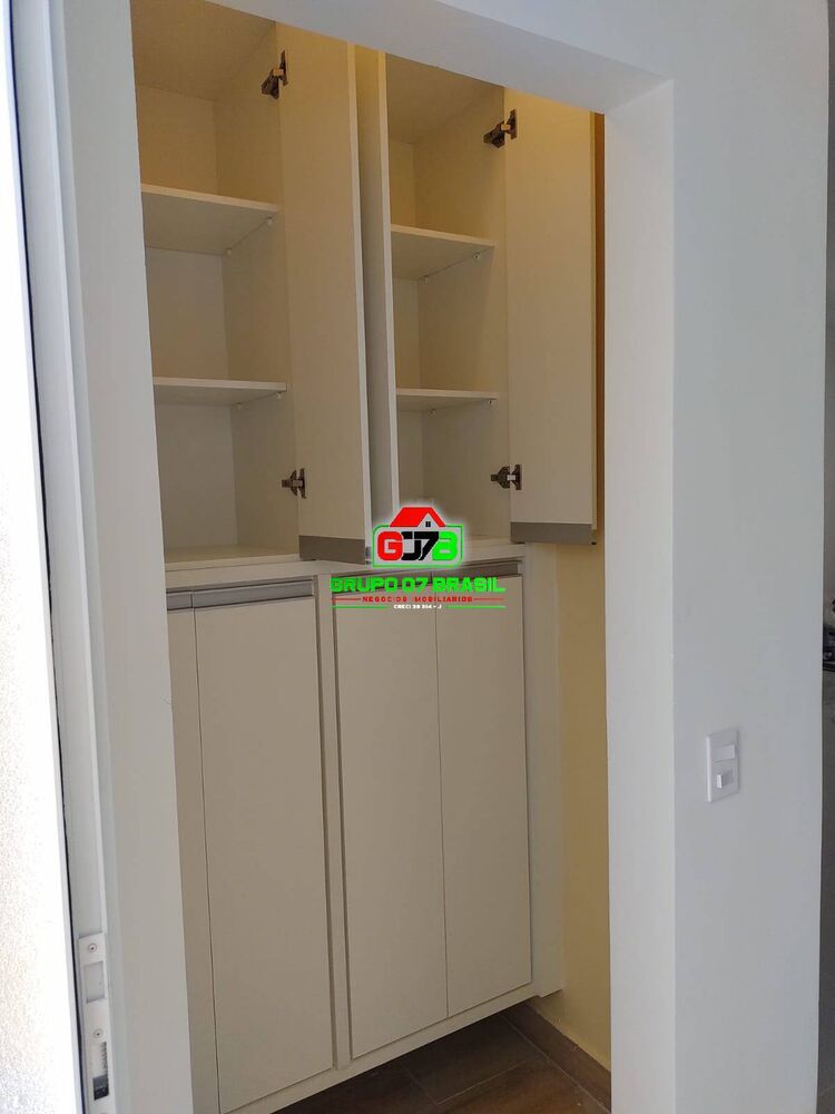 Casa à venda com 2 quartos, 100m² - Foto 4