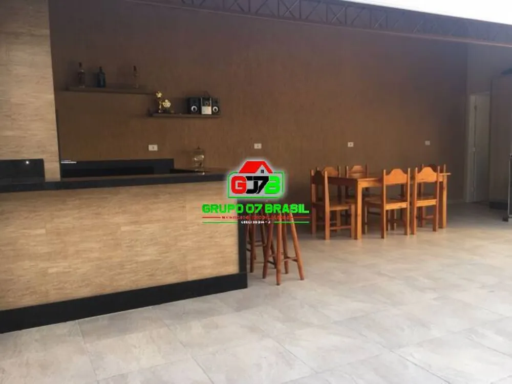 Casa, 3 quartos, 250 m² - Foto 3