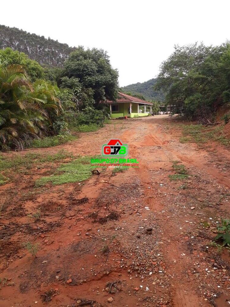 Chácara à venda com 3 quartos, 200m² - Foto 4