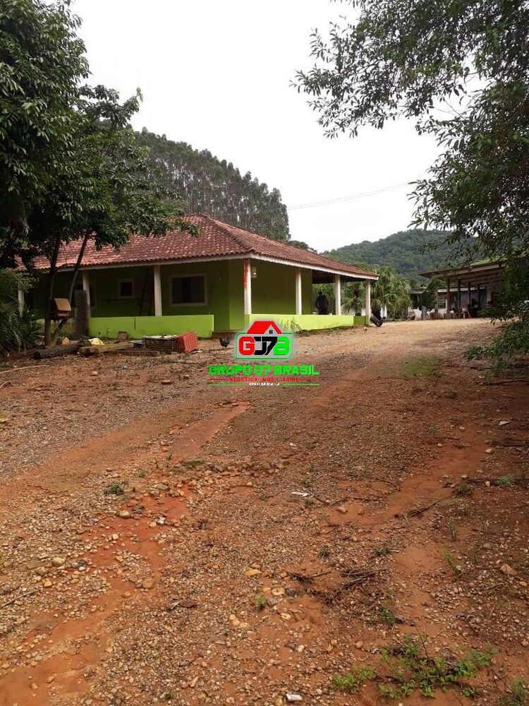 Chácara à venda com 3 quartos, 200m² - Foto 10