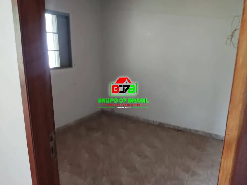 Chácara, 4 quartos, 2000 m² - Foto 1